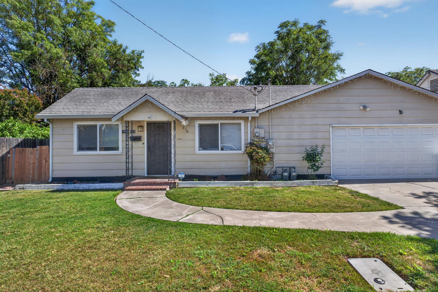 218 Plane Ave