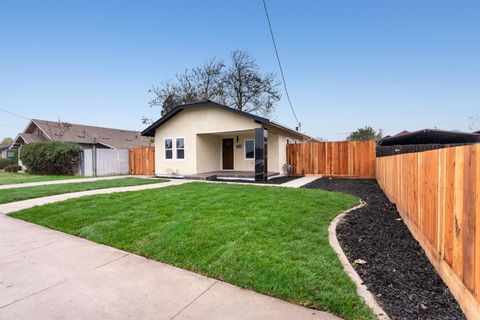 136 N Acacia Avenue Ripon CA 95366