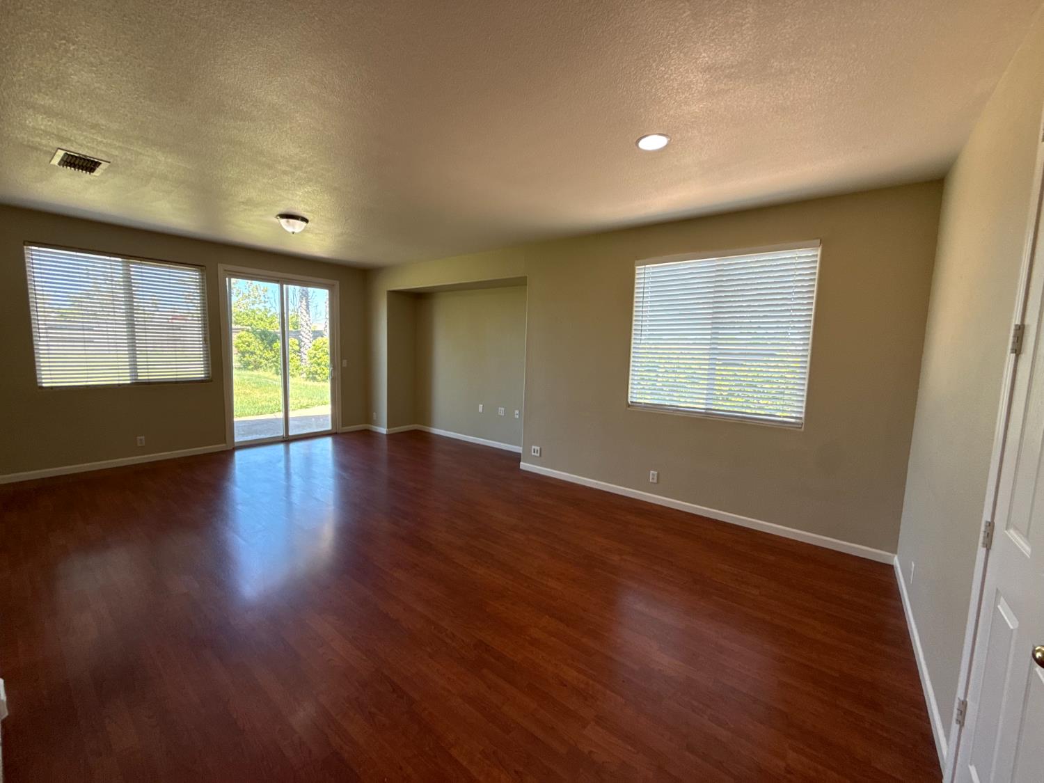 2475 Independence Trail