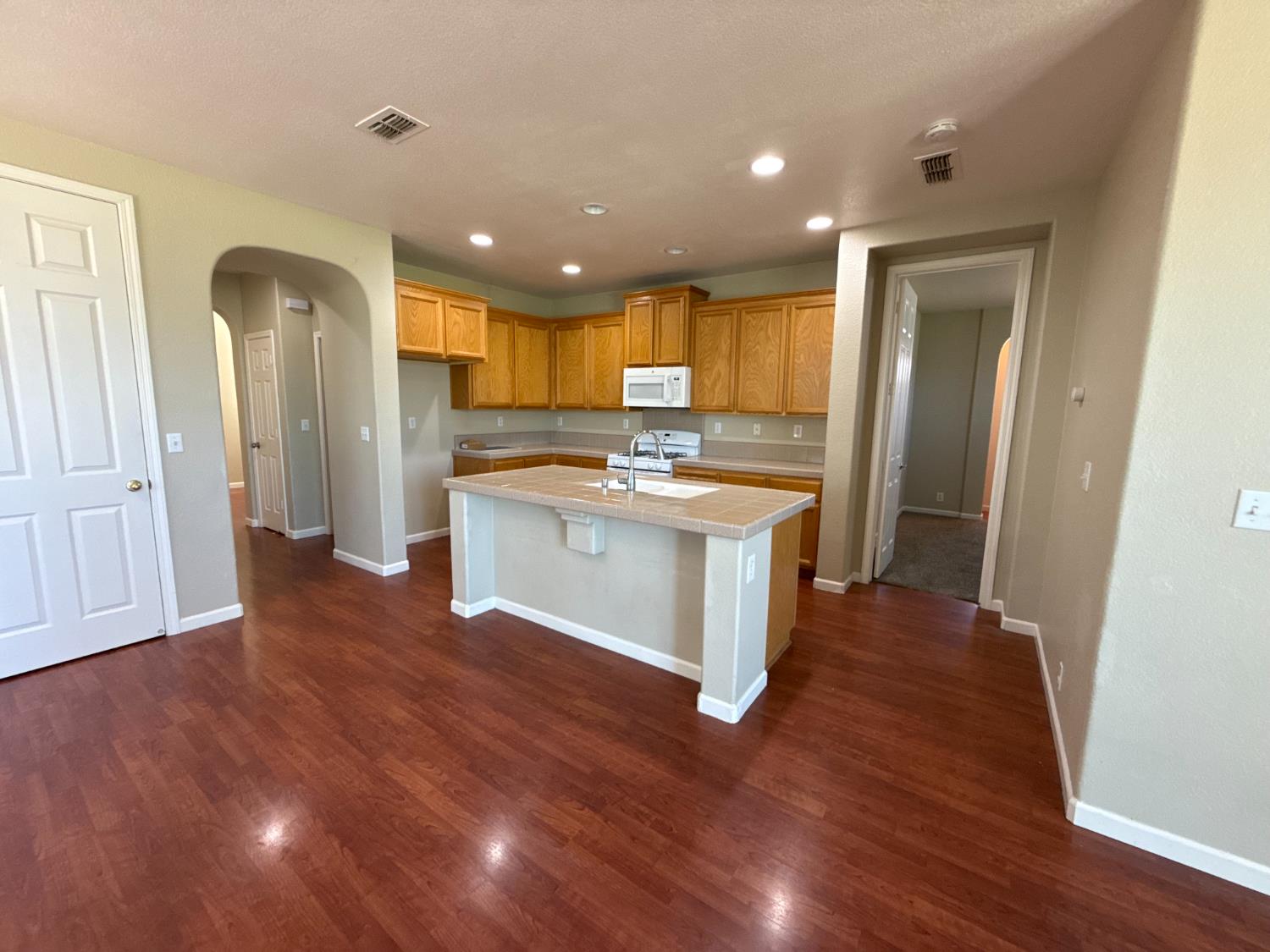 2475 Independence Trail