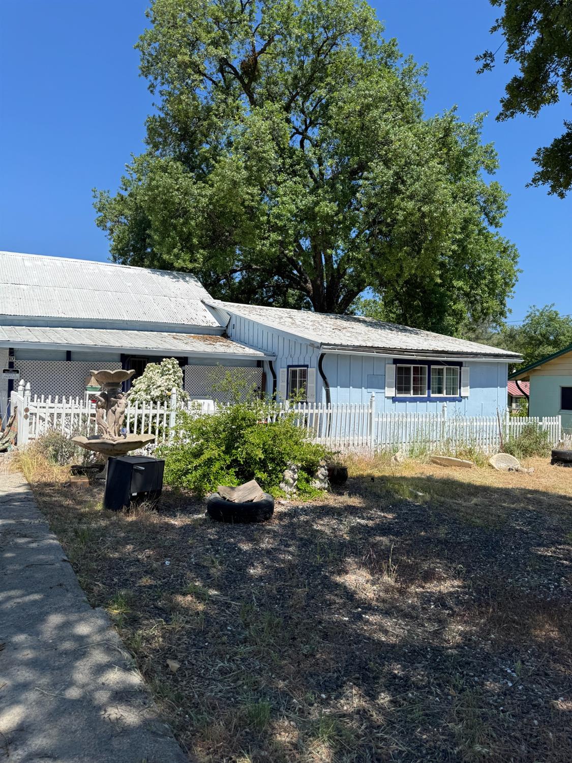 Listing image 4
