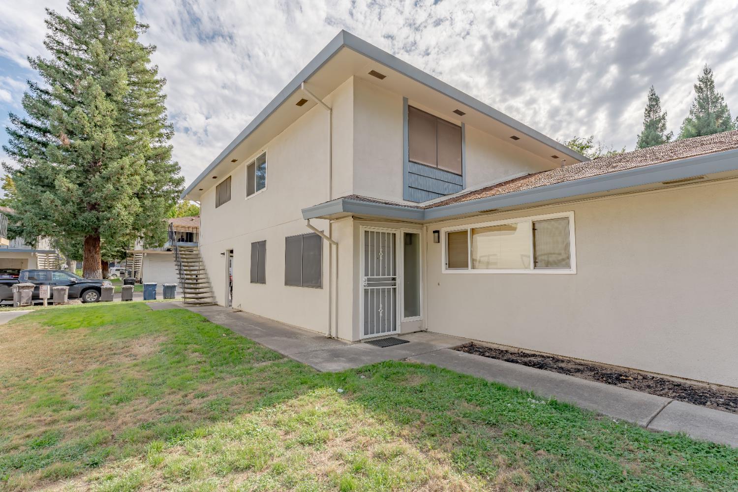 6434 Auburn Boulevard 2