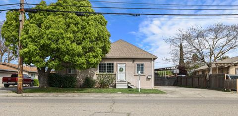720 S Stockton Street, Lodi, CA 95240 - MLS#: 225043412