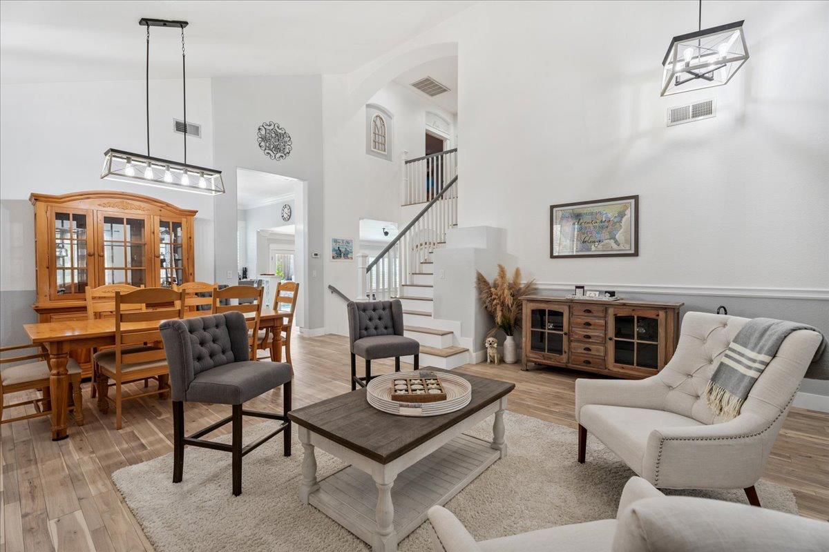 1105 Ballard Court