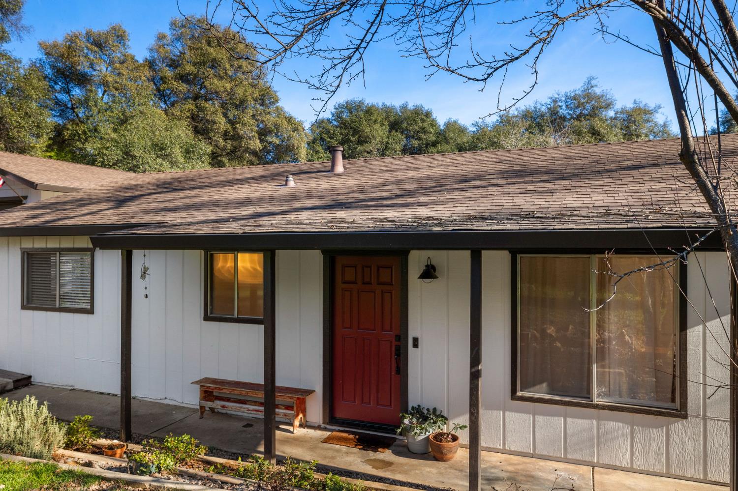 20475 Eureka Dr