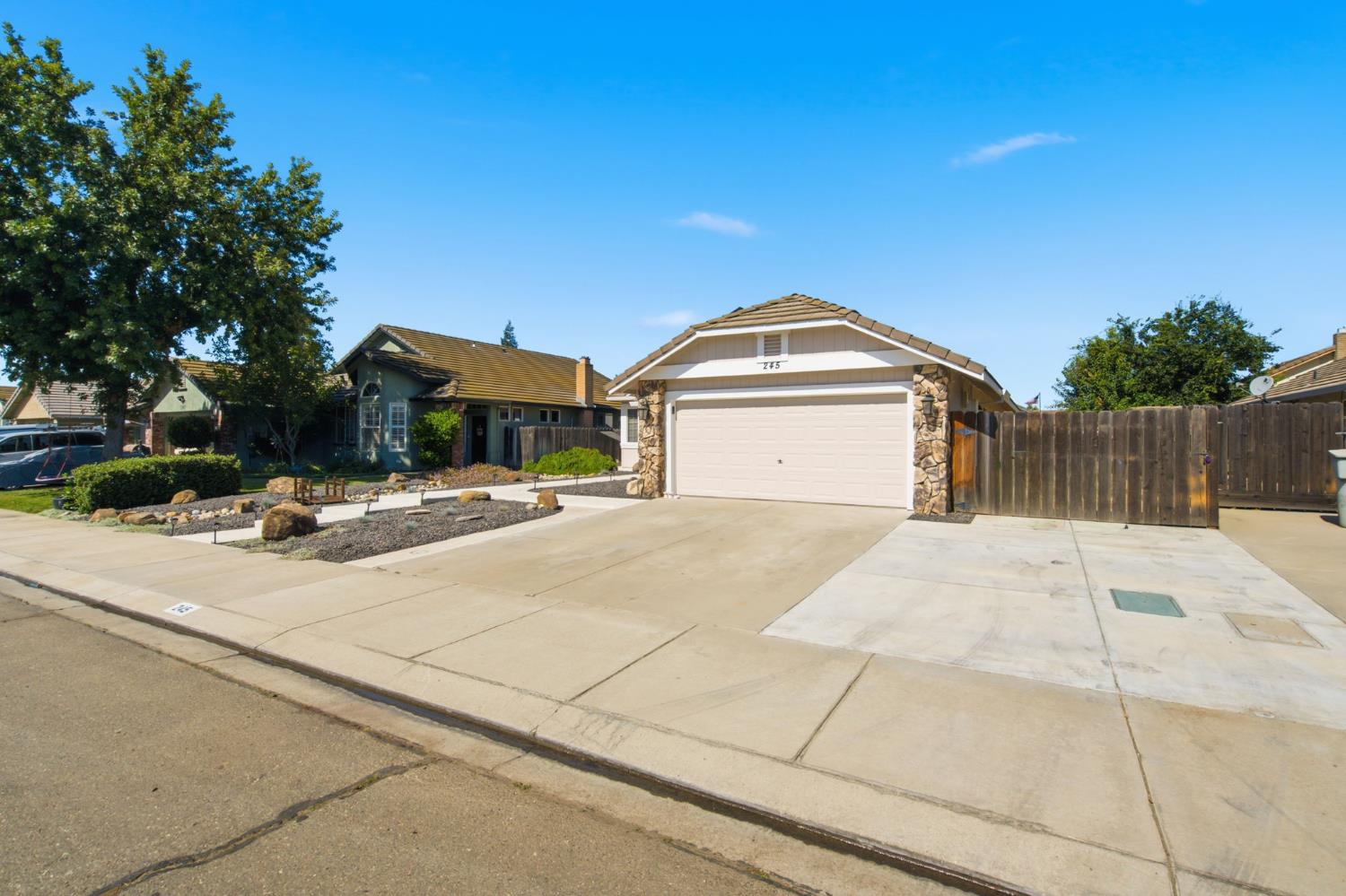 245 Douma Way