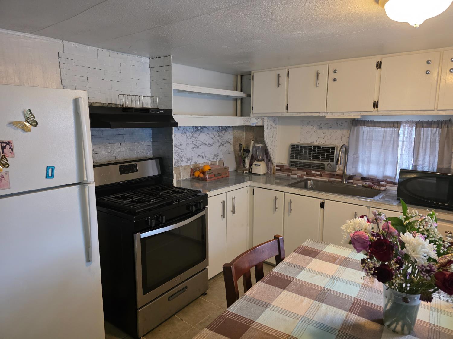 1099 Market Street 6