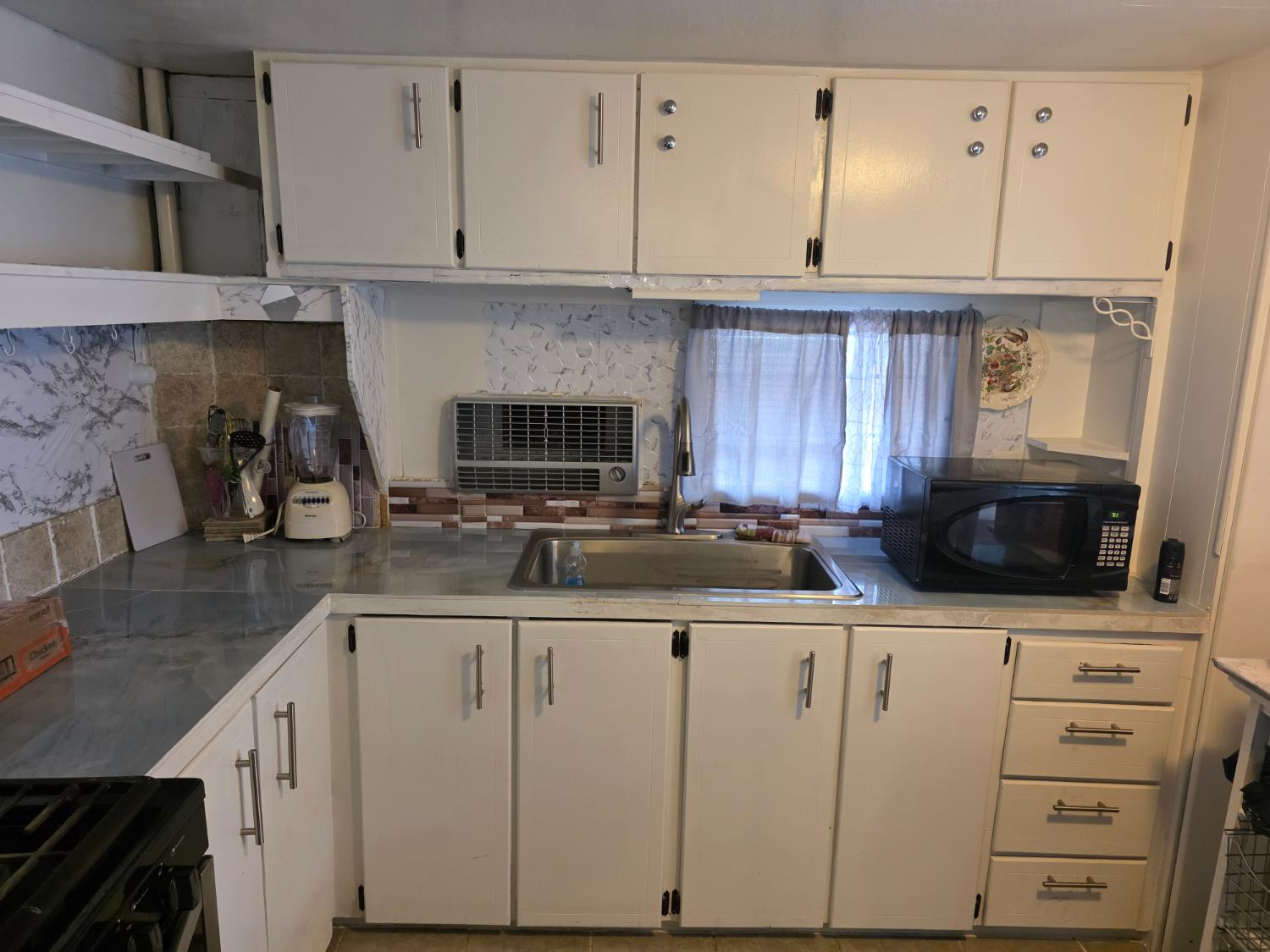 1099 Market Street 6