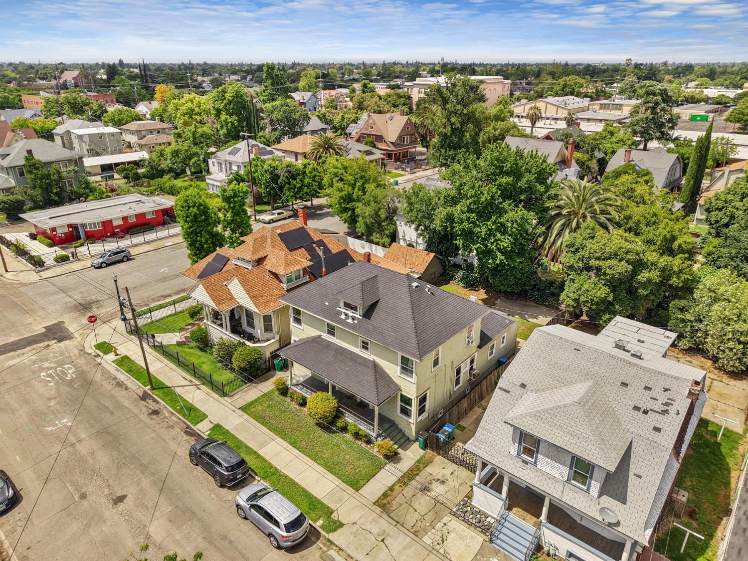 409 E Rose Street
