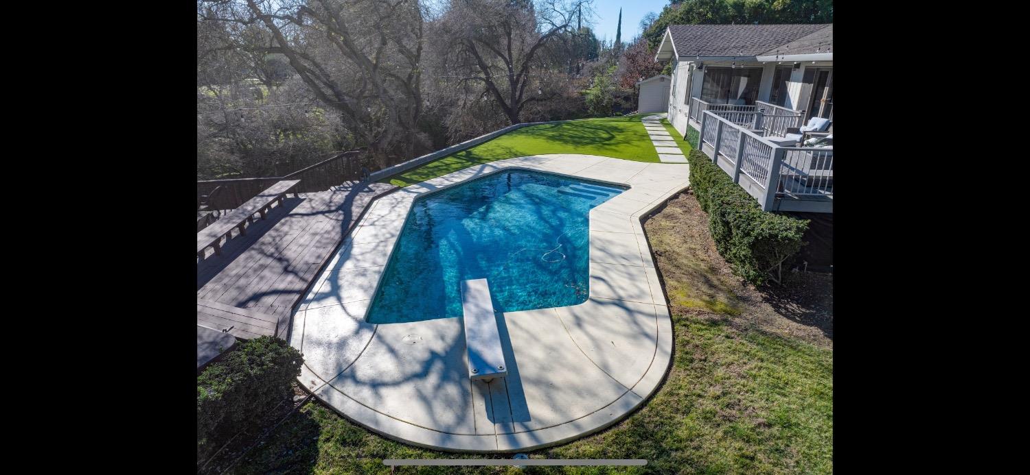 11318 Valley Oak Drive