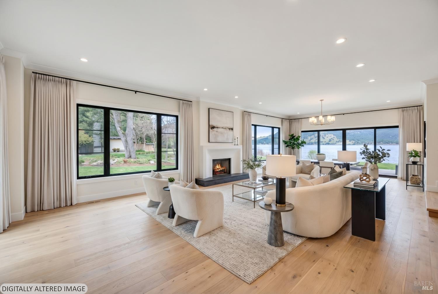 8266 Peninsula Drive