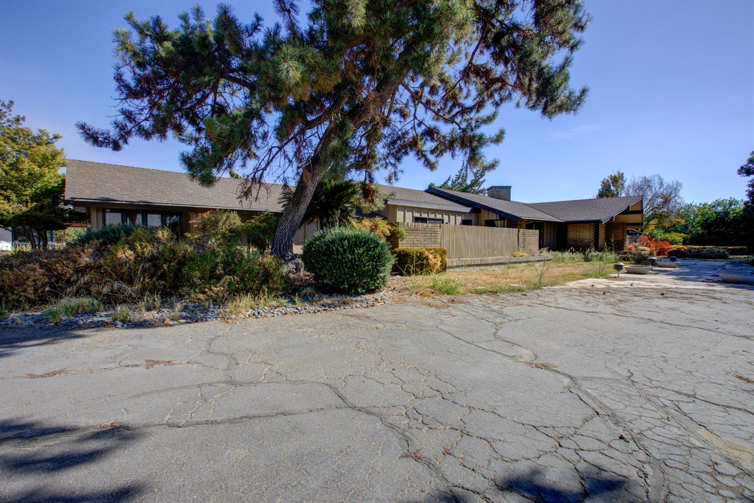 10355 Pellerin Road