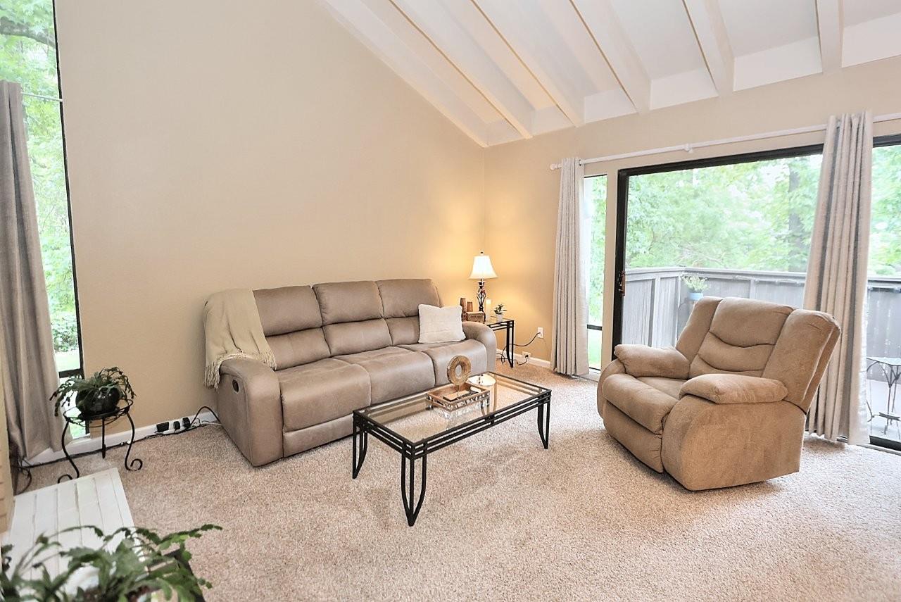 861 Woodside Lane 6