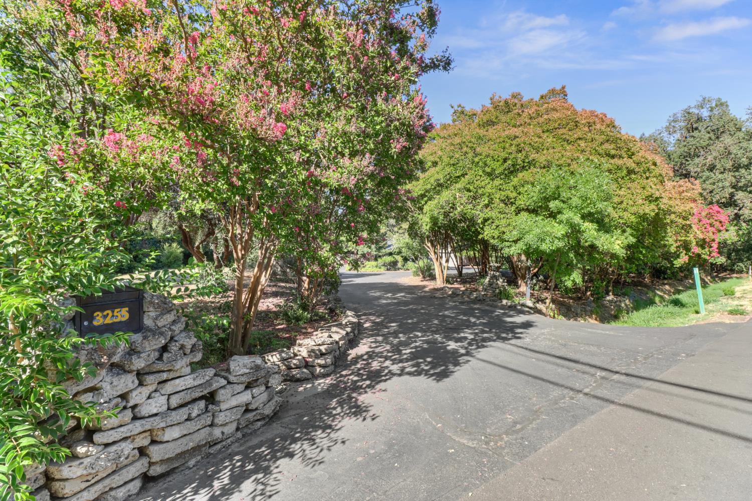 3255 Barberry Lane
