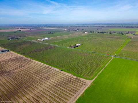 2552 W Peltier Road Lodi CA 95242