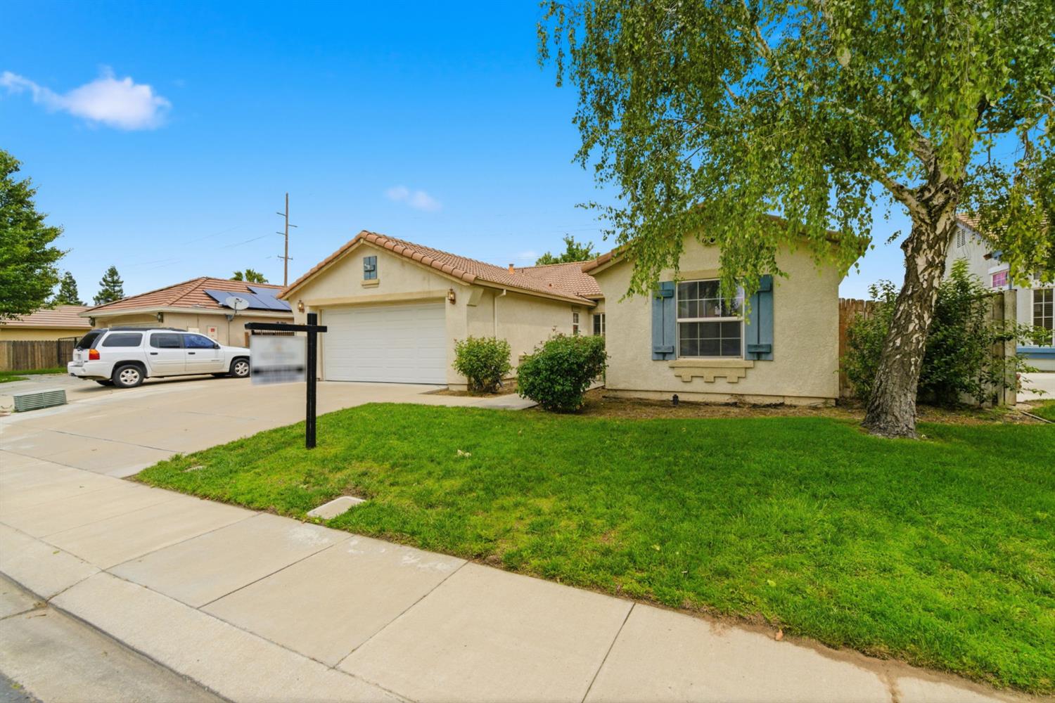 1014 Foxfire Drive