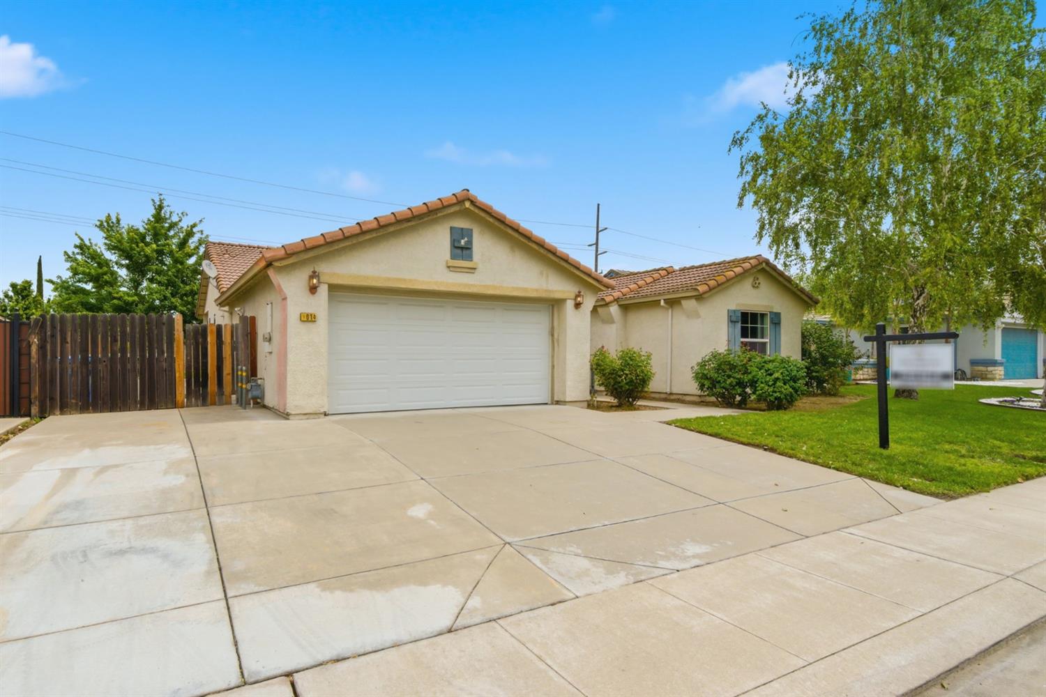 1014 Foxfire Drive