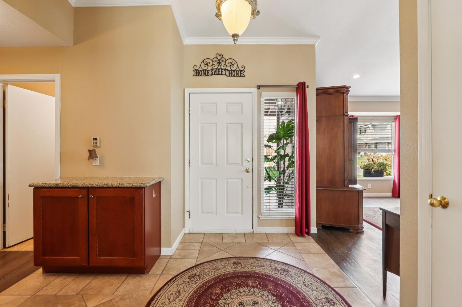 6008 Laguna Villa Way