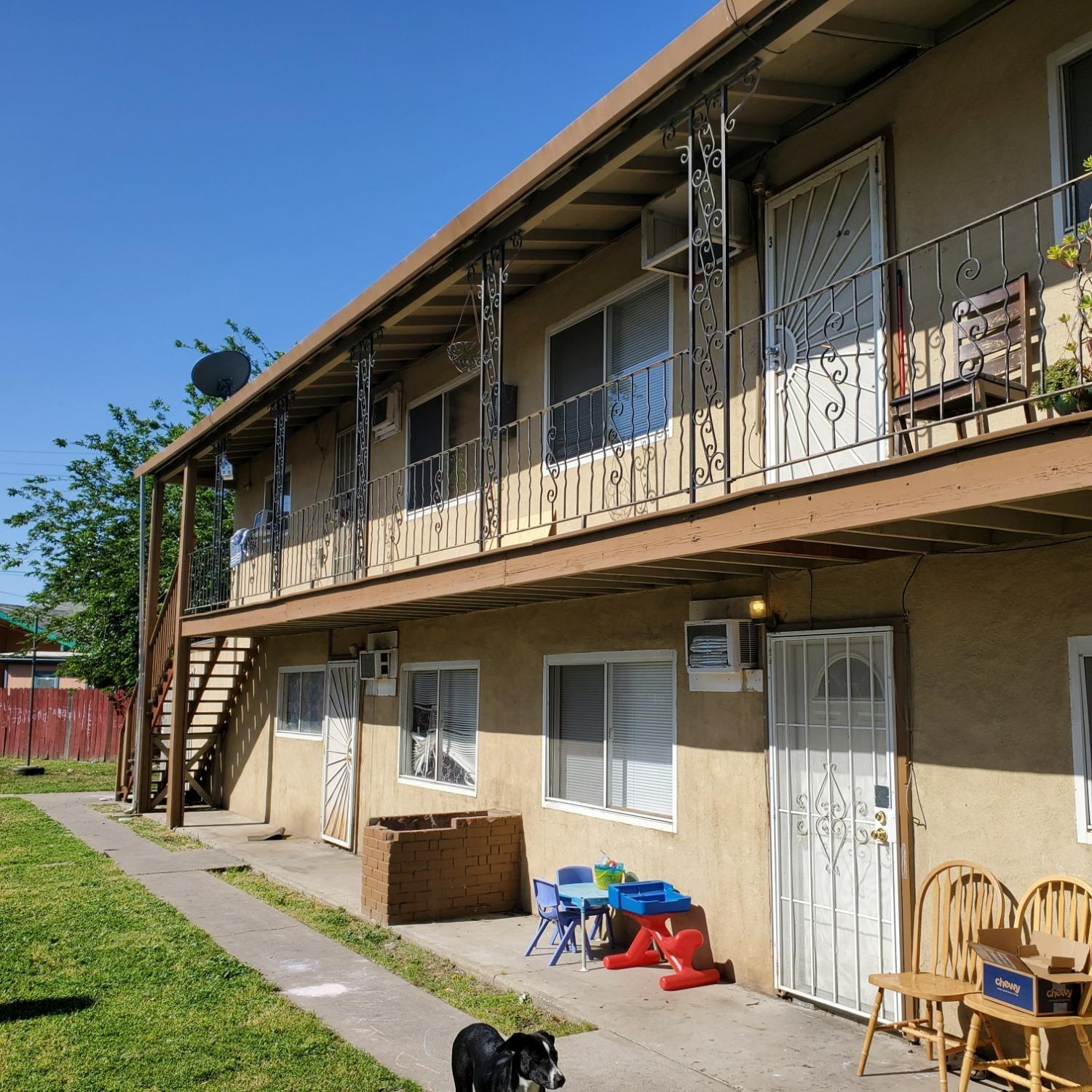 810 Lampasas