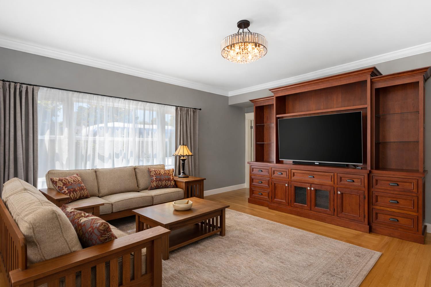 5119 E Foppiano Lane