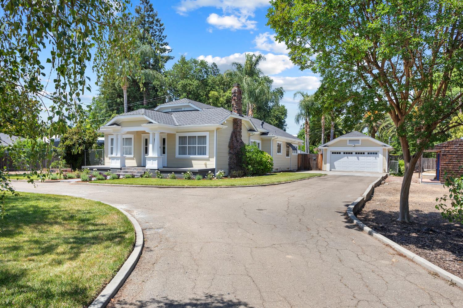 5119 E Foppiano Lane