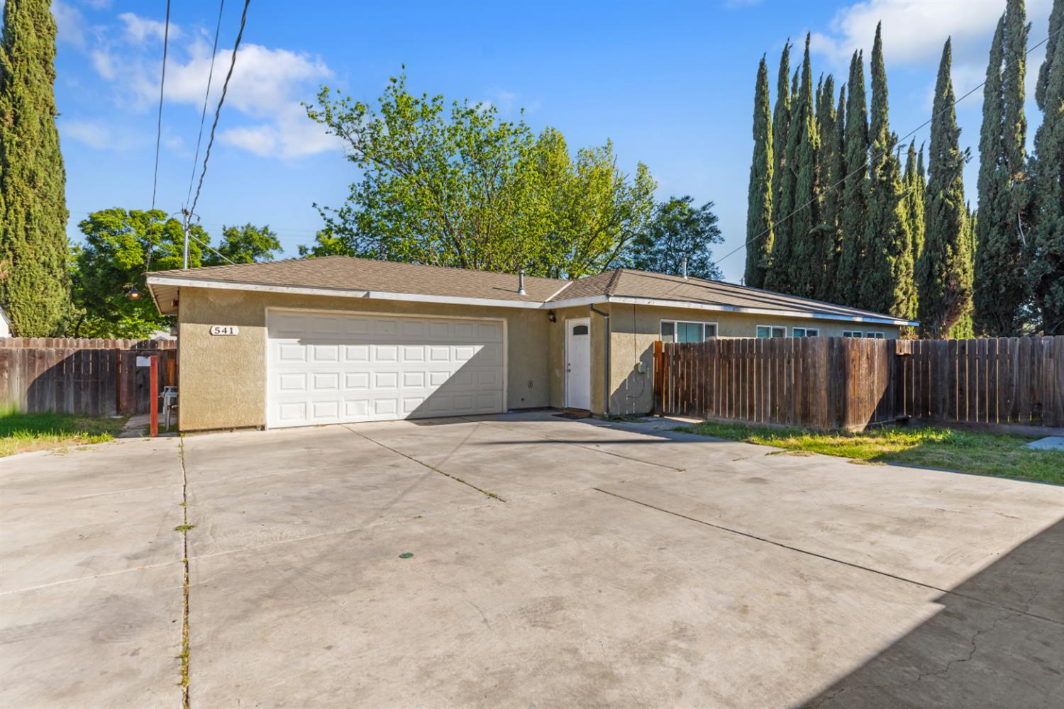 539 W Lowell Avenue