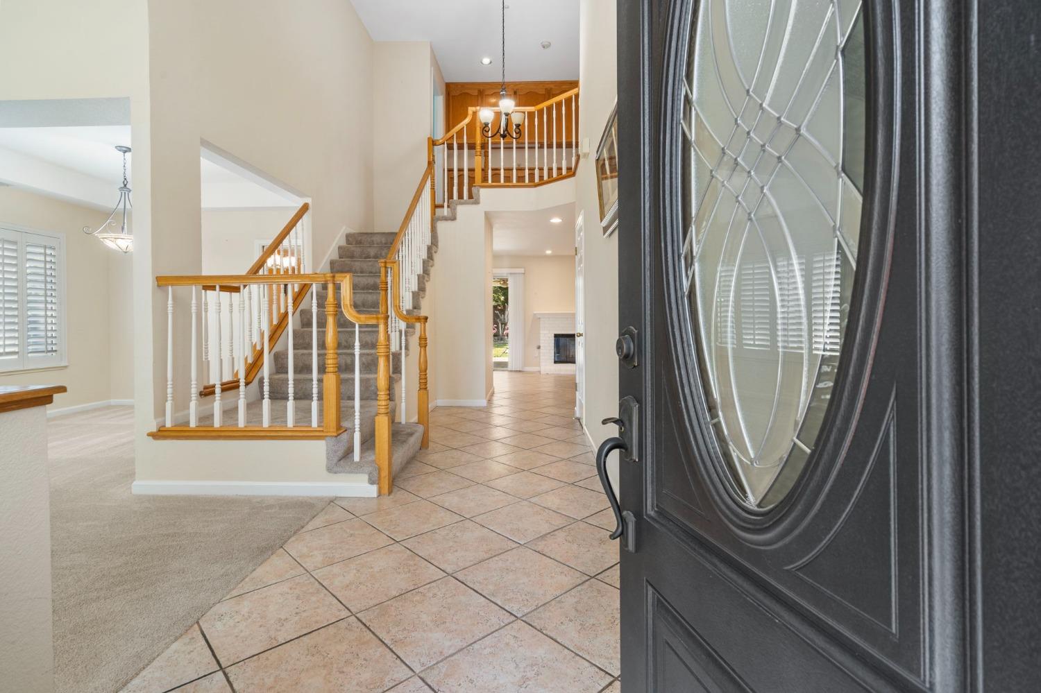 775 Vivian Drive