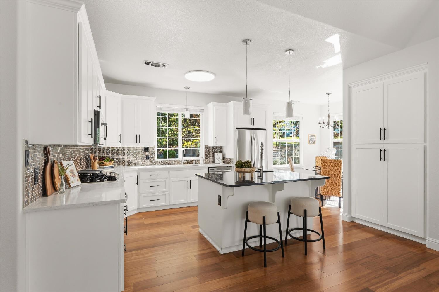 8347 Twin Rocks Road