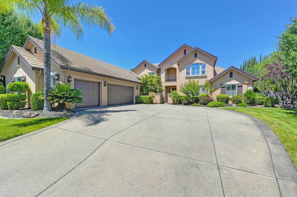 8230 Birch Meadow Court