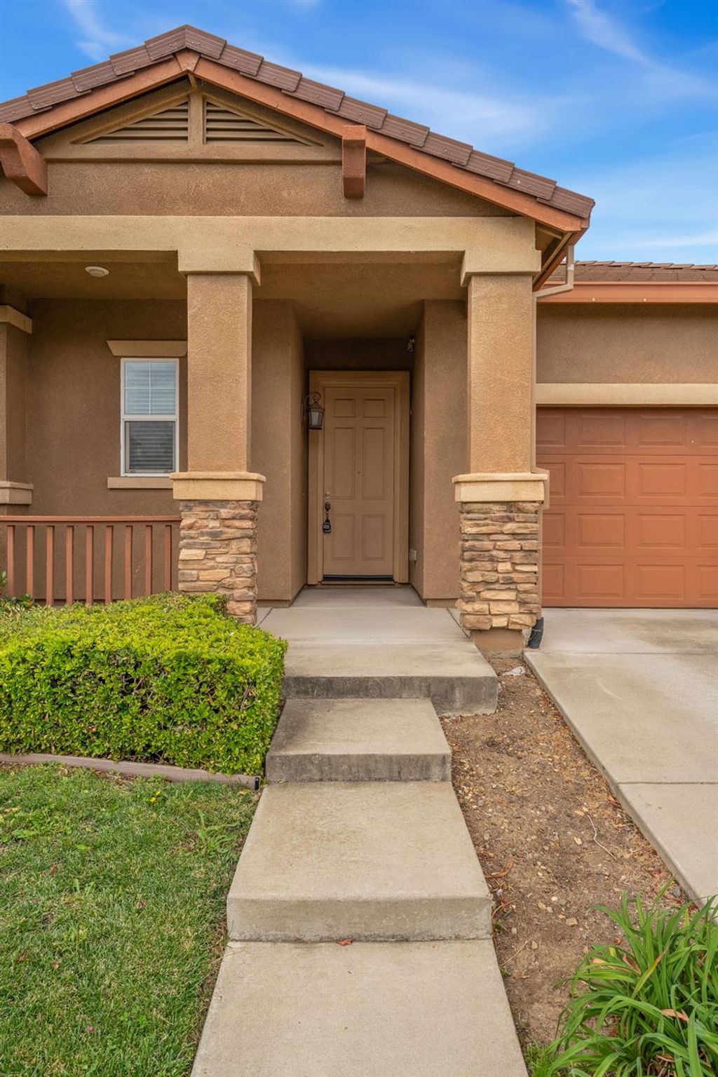 Photo of 5885 Dulwich Way, Sacramento, CA 95835 (MLS # 225137027)