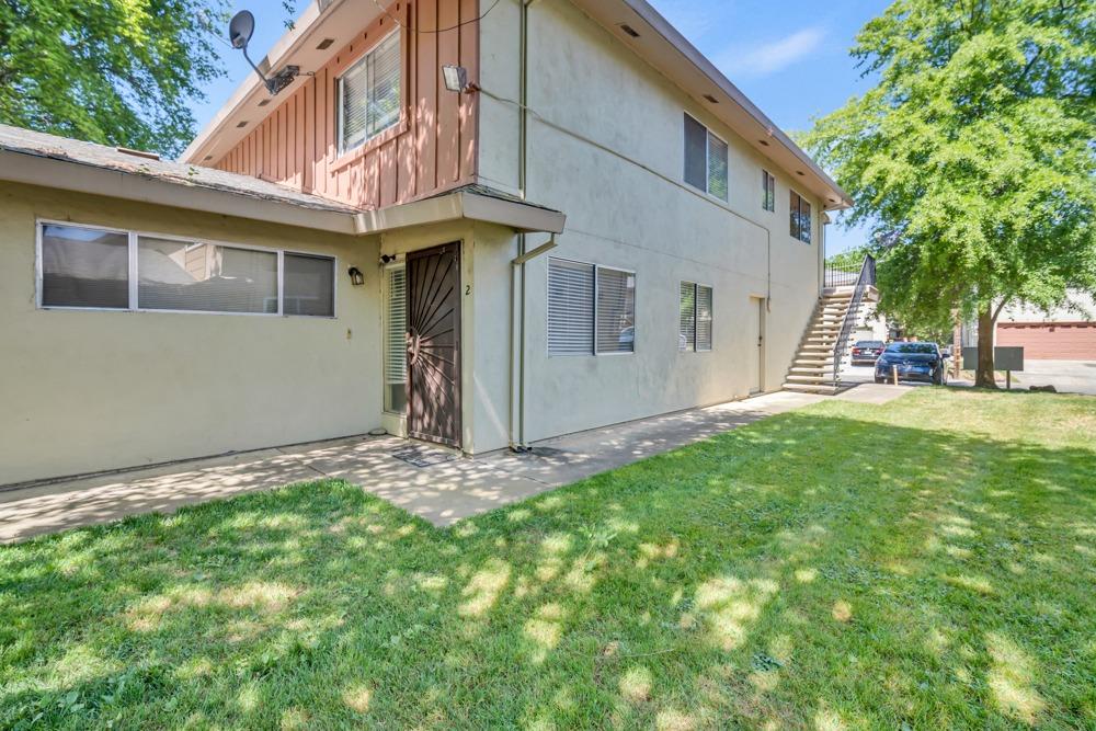 10803 Coloma Road 2