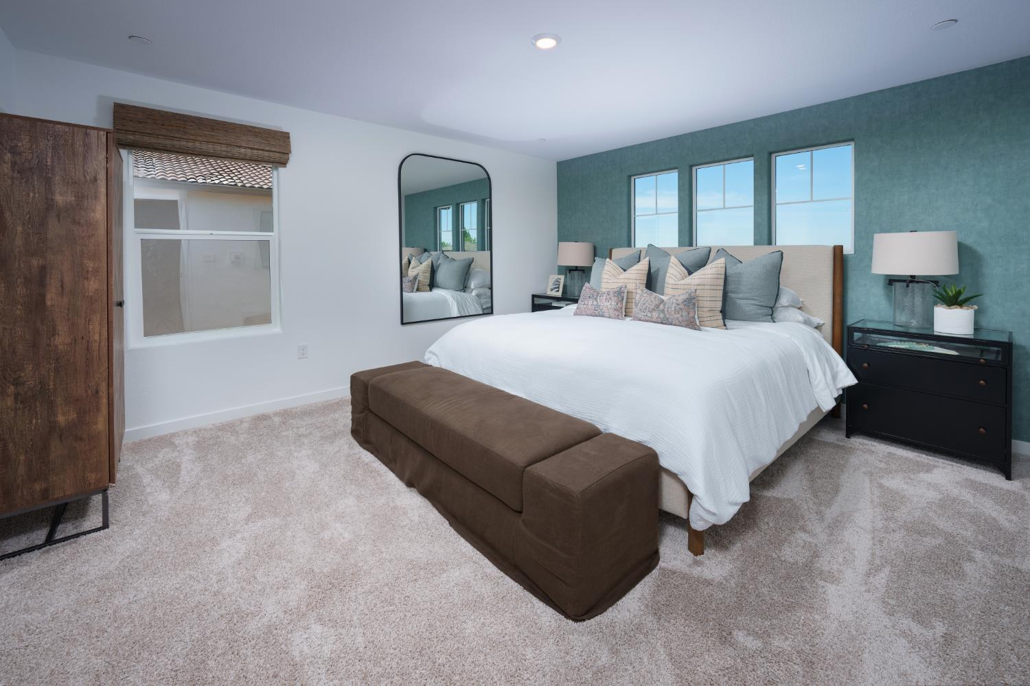 2211 White Gold Way