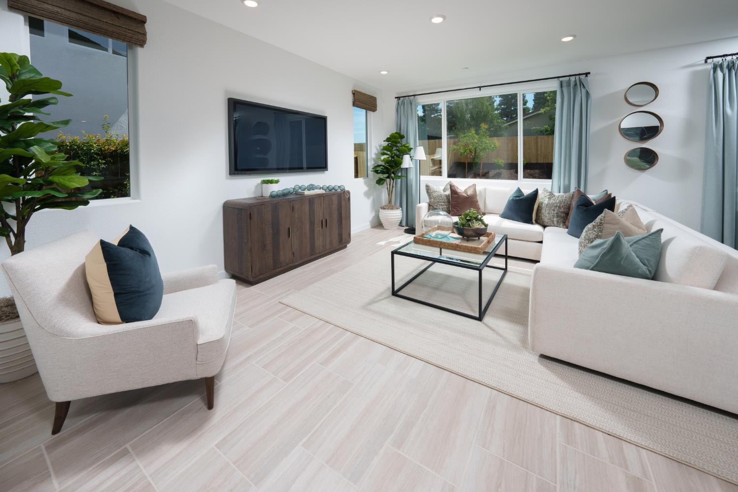 2211 White Gold Way