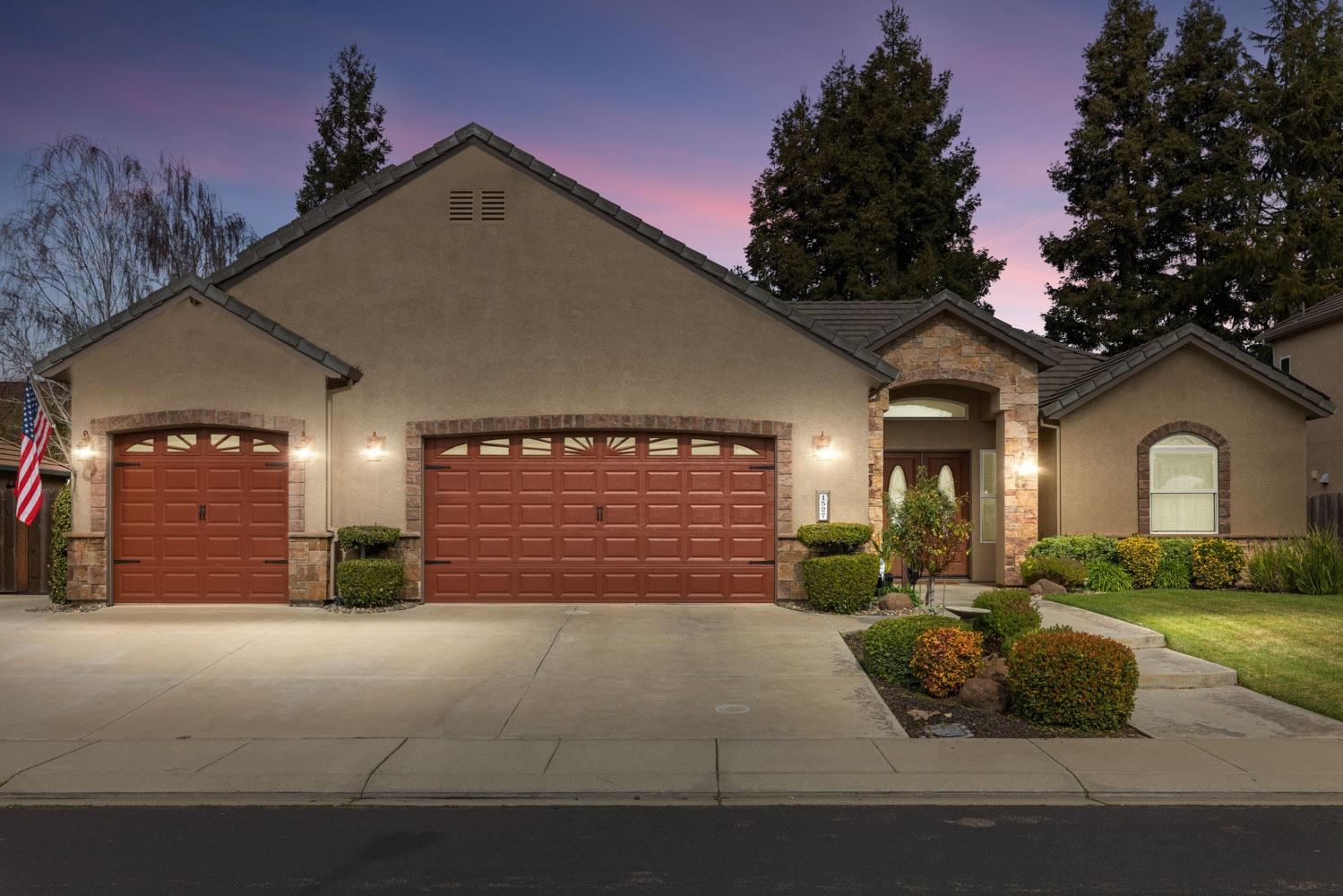 1527 Deerpark Drive