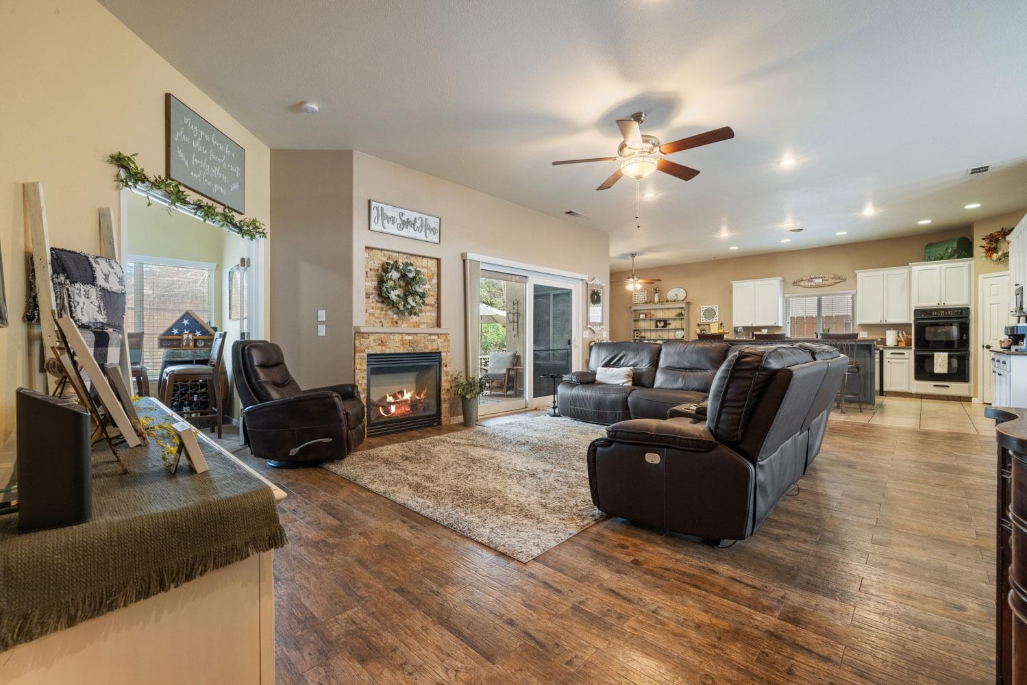 1527 Deerpark Drive
