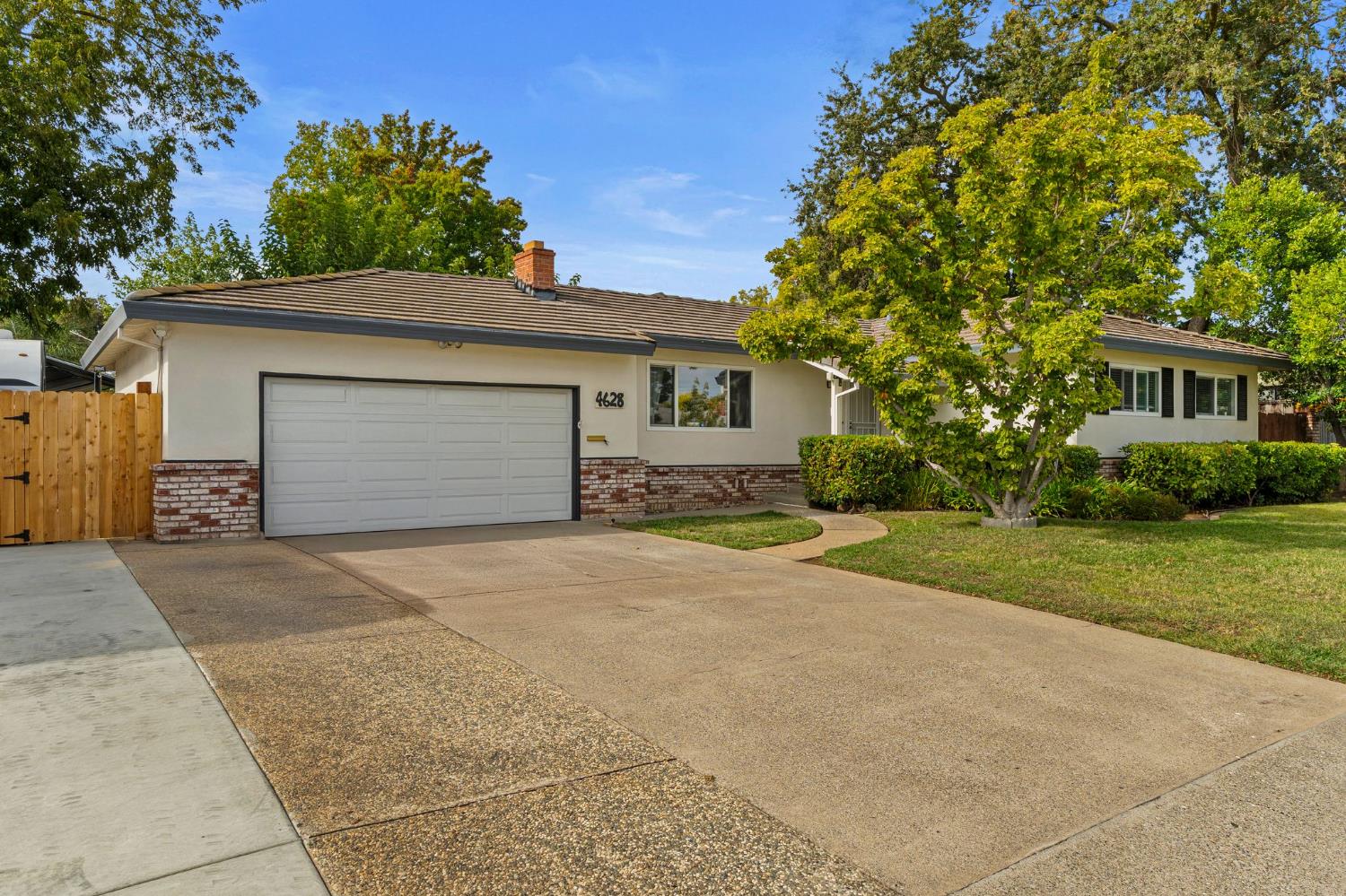 4628 Becrest Way