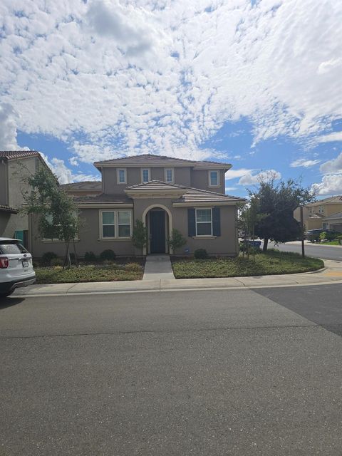 8720 Esperia Way Sacramento CA 95828