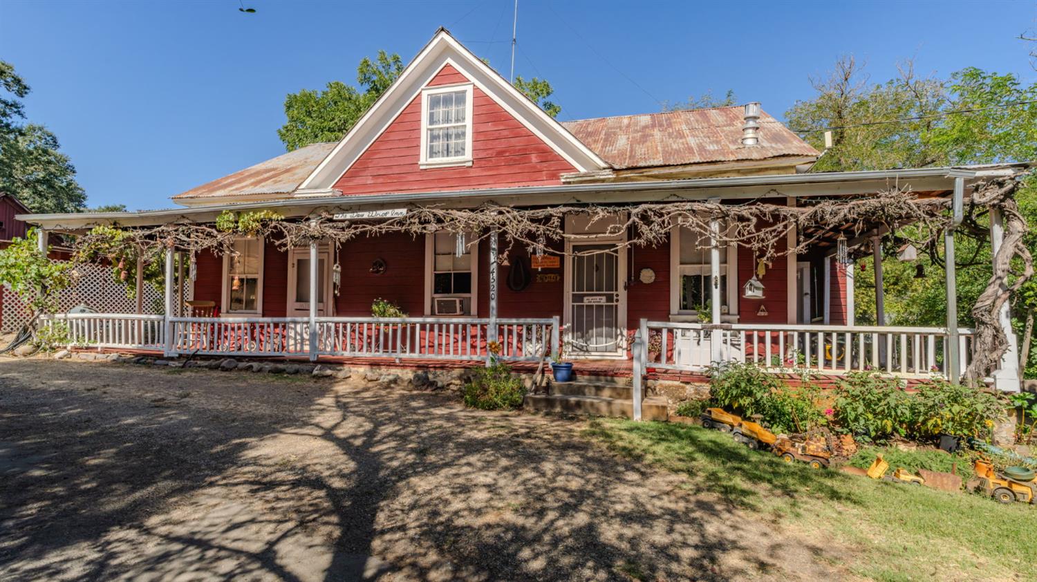 4520 Costa Road