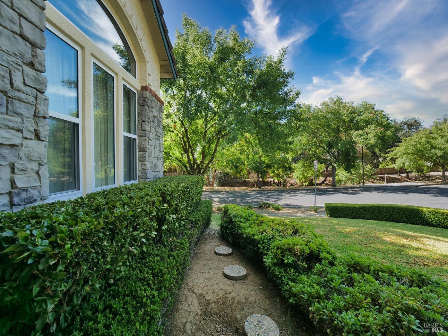 3500 Crownridge Drive