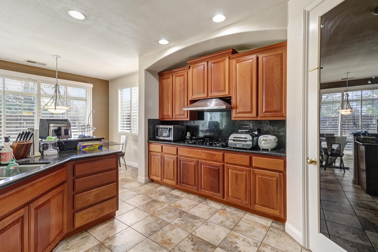 937 Sierra Park Lane