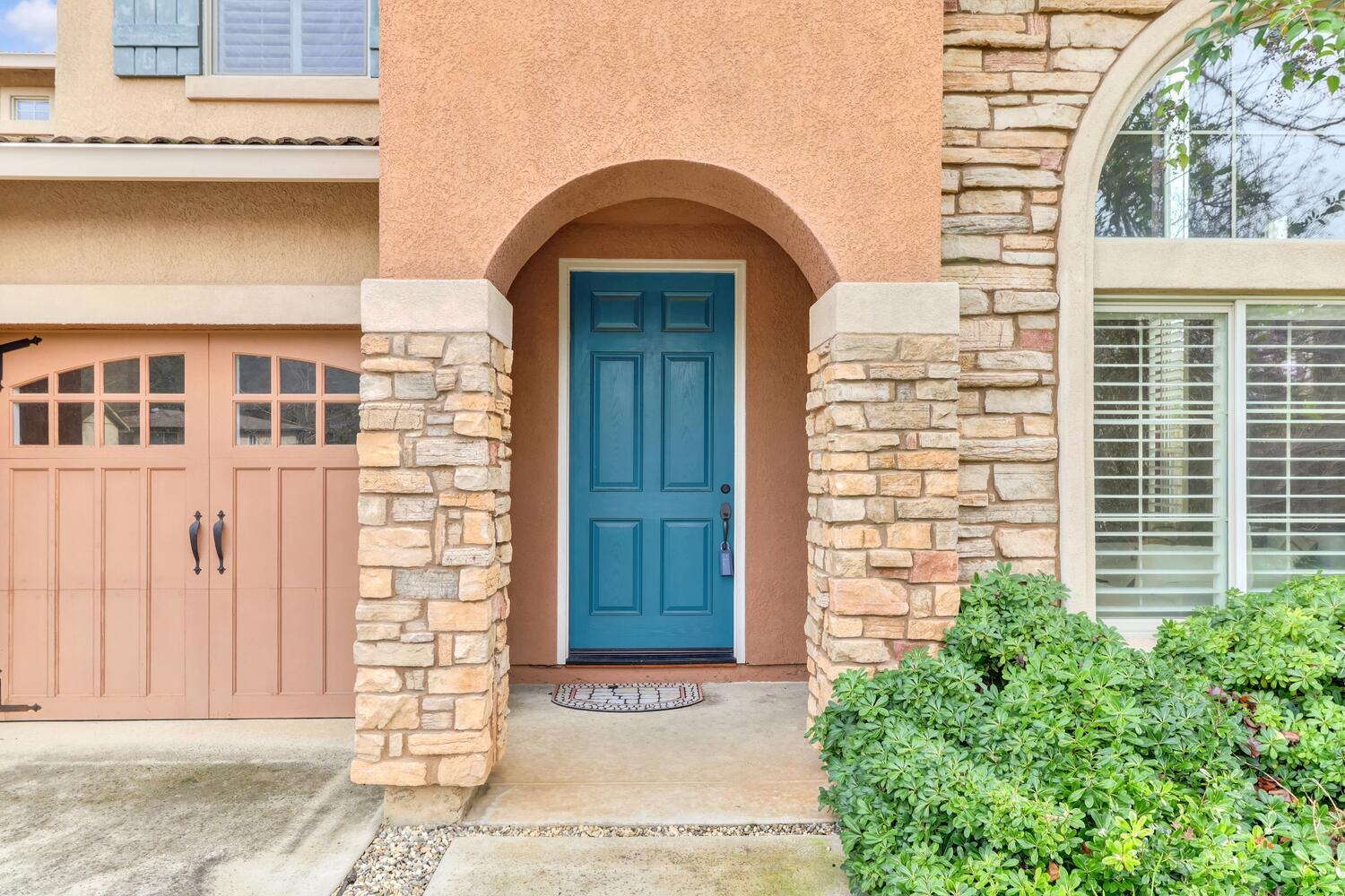 937 Sierra Park Lane