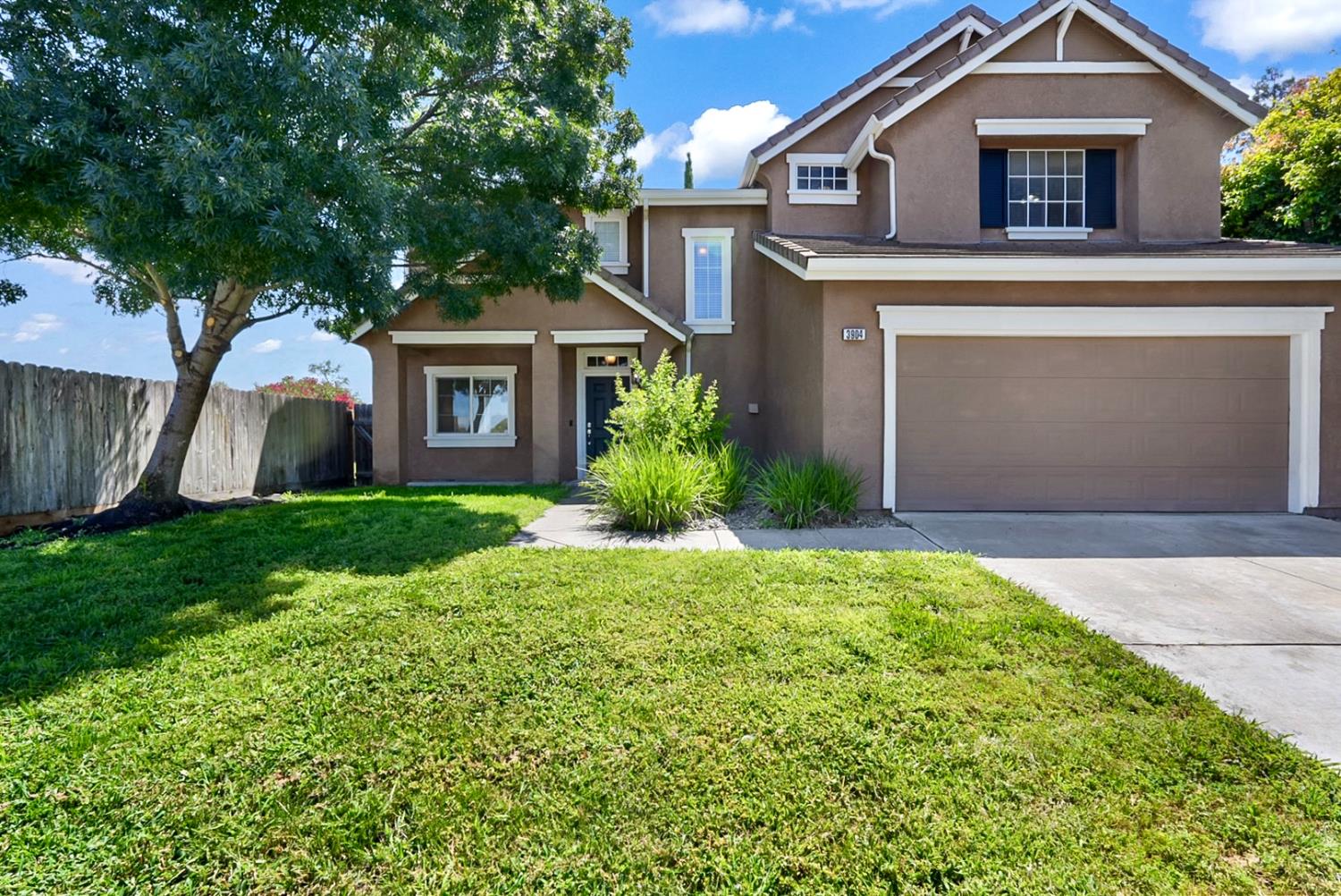 3904 Tropaz Lane