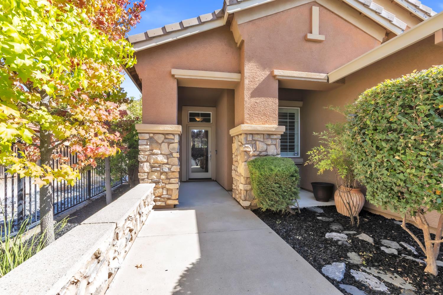 456 Lone Spur Drive