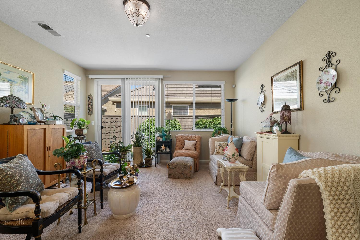 7439 Chatterton Way