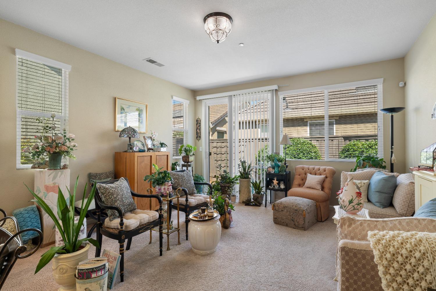 7439 Chatterton Way