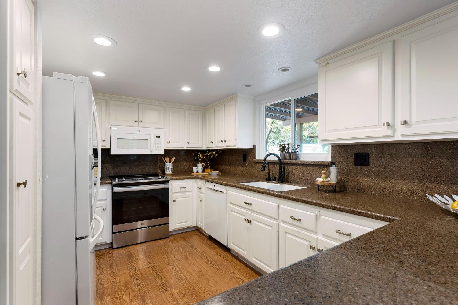 8205 Lash Larue Lane