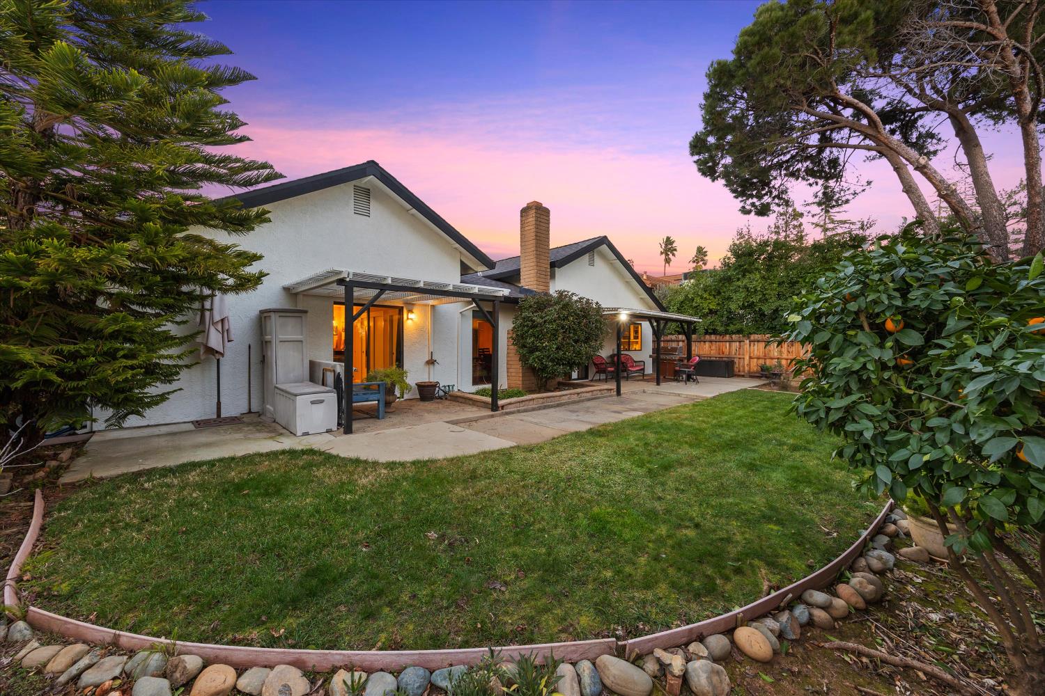 9328 N Winding Oak Drive