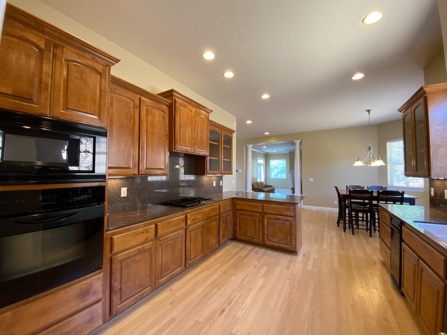 Placerville, California 95667, United States, 3 Bedrooms Bedrooms, ,3 BathroomsBathrooms,Residential,Pending,28598