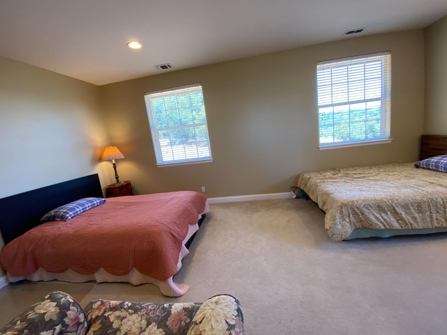 Placerville, California 95667, United States, 3 Bedrooms Bedrooms, ,3 BathroomsBathrooms,Residential,Pending,28598