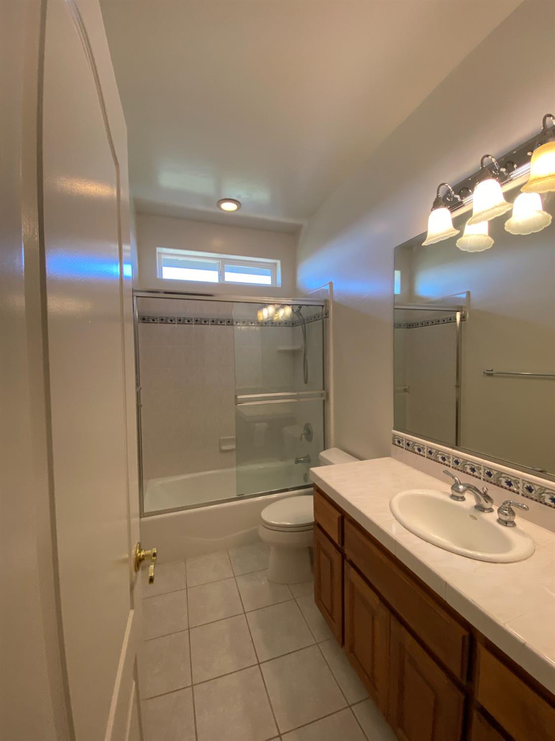 Placerville, California 95667, United States, 3 Bedrooms Bedrooms, ,3 BathroomsBathrooms,Residential,Pending,28598